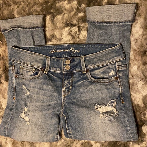American Eagle distressed Artist crop jeans - Picture 2 of 5
